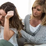 Esikoisen ansa: psykologit ovat nimenneet yhden asian, joka estää vanhempia tyttäriä elämästä esikoisen-ansa-psykologit-ovat-nimenneet-yhden-asian-joka-estaa-vanhempia.webp.webp