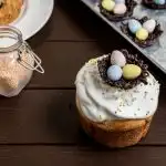 Maitokuorrute pääsiäiseksi: ei tartu käsiin, ei murene ja ilman raakaproteiineja Maitokuorrute pääsiäiseksi: ei tartu käsiin, ei murene ja ilman raakaproteiineja