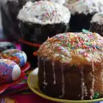 Nopea pääsiäinen kefirillä: sitä ei voi edes sanoa ilman hiivaa