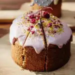 Raejuusto pääsiäinen 2026: ilman vaivaamista ja hiivaa - valmis tunnissa